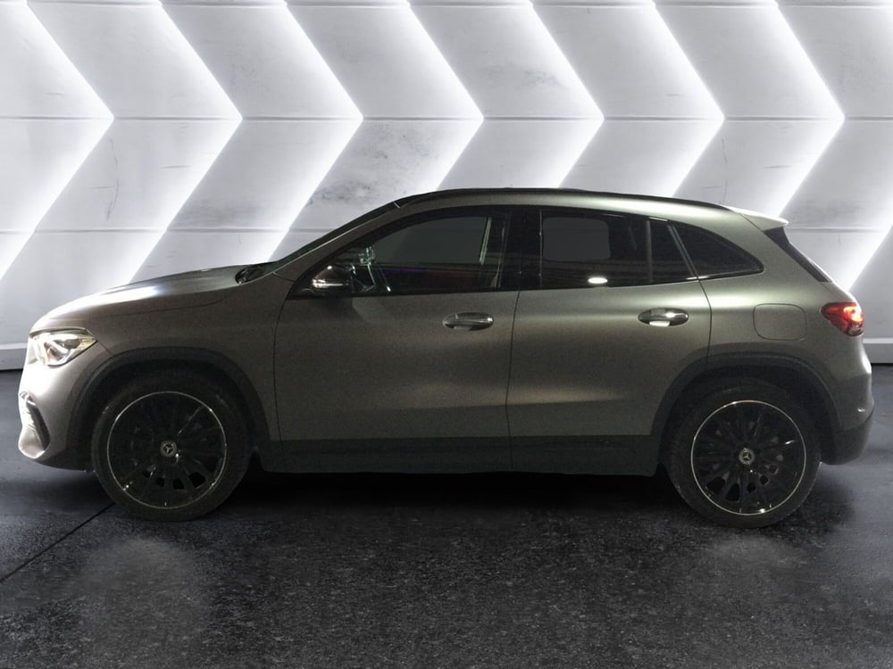 Mercedes-Benz GLA SUV usata a Caserta (8)