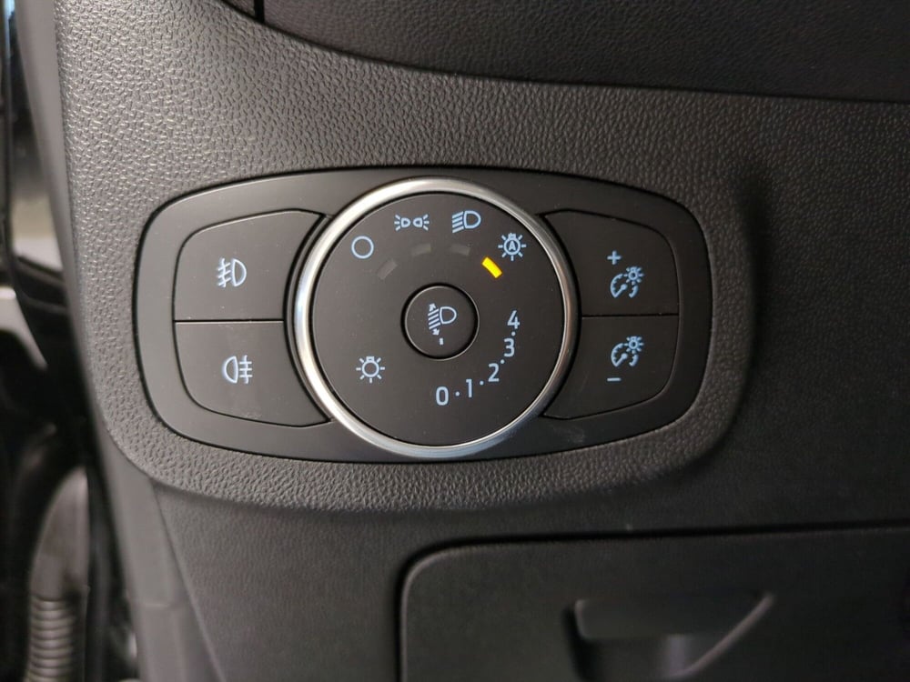 Ford Fiesta usata a Avellino (13)