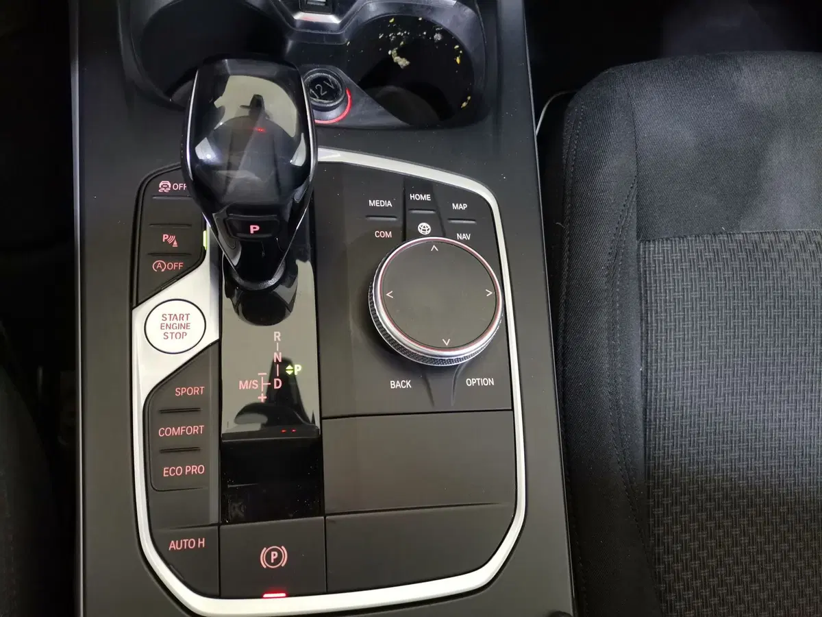 BMW Serie 1 5p. usata a Salerno (12)