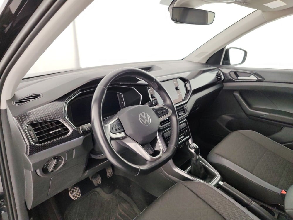 Volkswagen T-Cross usata a Massa-Carrara (8)