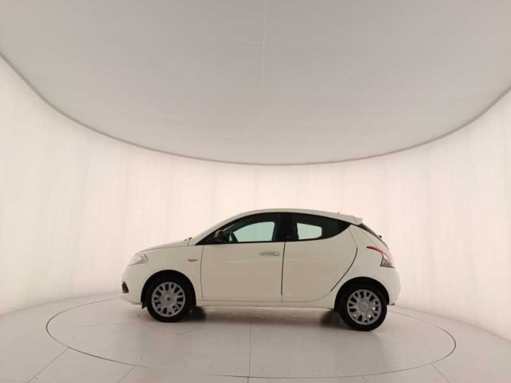 Lancia Ypsilon usata a Treviso (8)