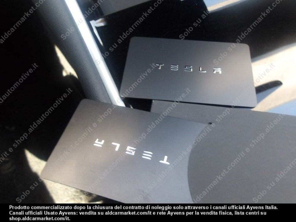 Tesla Model 3 usata a Modena (8)