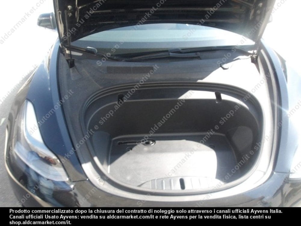 Tesla Model 3 usata a Modena (9)