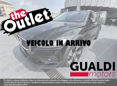 Volvo V60 Cross Country B4 (d) AWD Geartronic Business Pro Line del 2021 usata a Mirandola