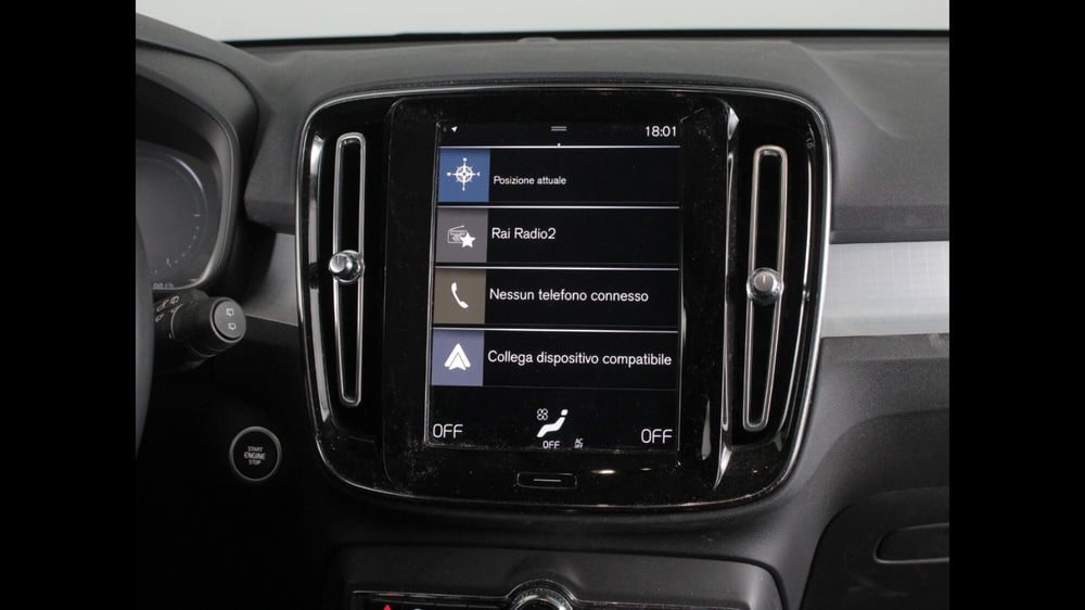 Volvo XC40 usata a Palermo (17)