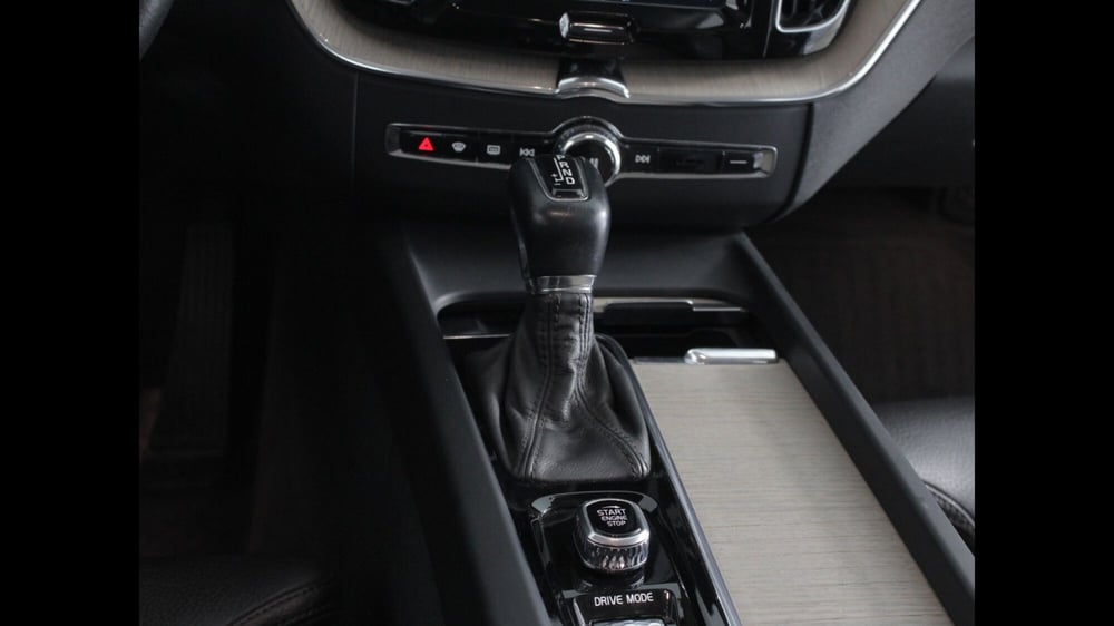 Volvo XC60 usata a Palermo (18)