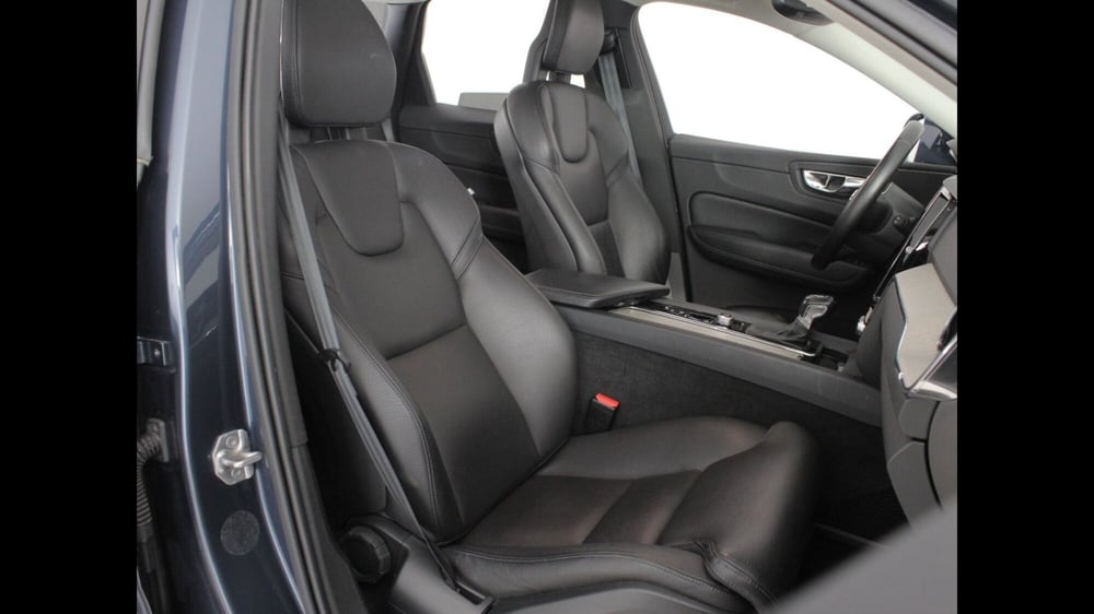 Volvo XC60 usata a Palermo (6)
