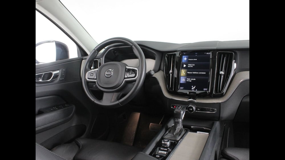 Volvo XC60 usata a Palermo (8)