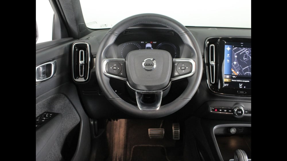 Volvo XC40 usata a Palermo (10)