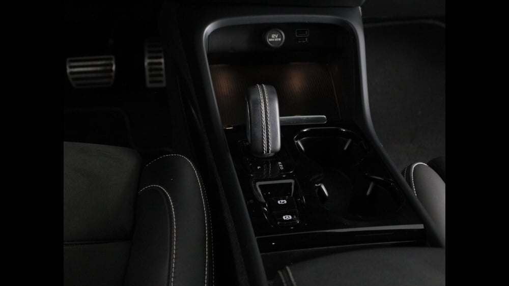 Volvo XC40 usata a Palermo (18)
