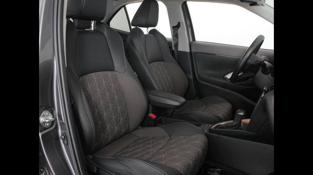 Toyota Yaris Cross usata a Palermo (10)