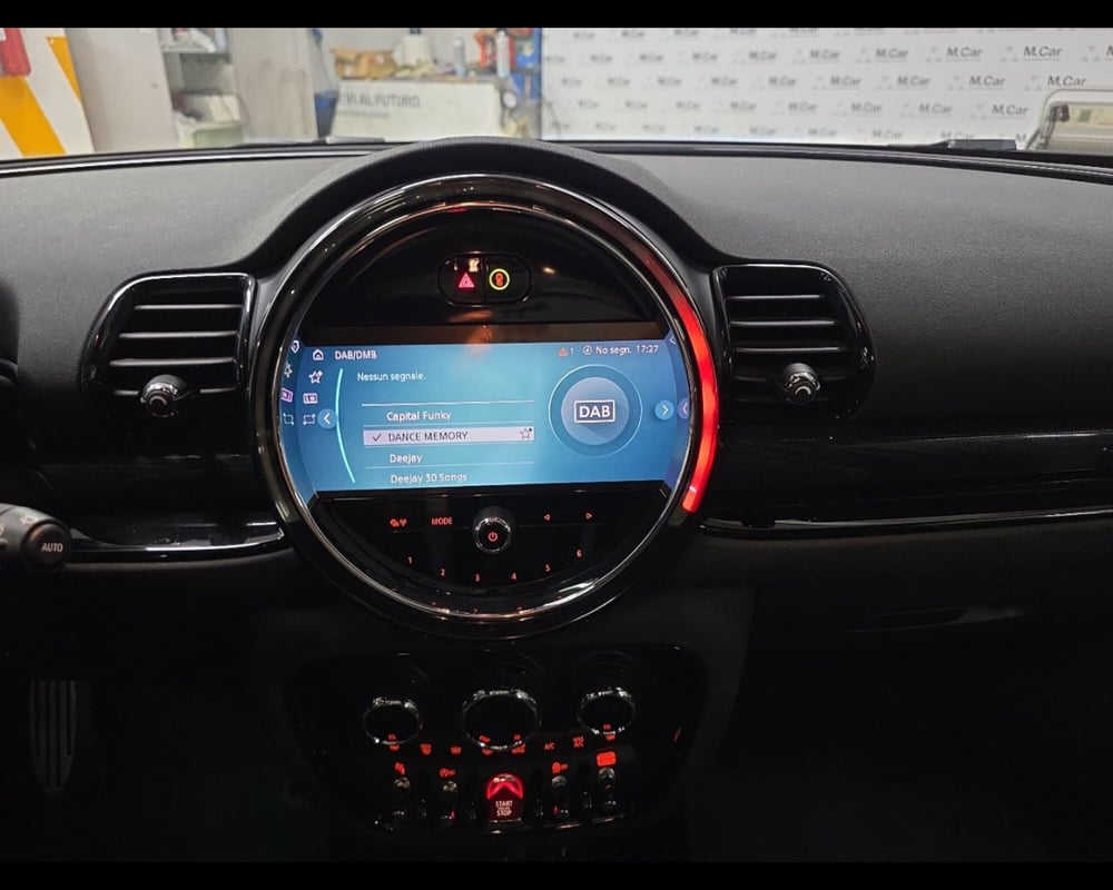 MINI Mini Clubman usata a Caserta (17)