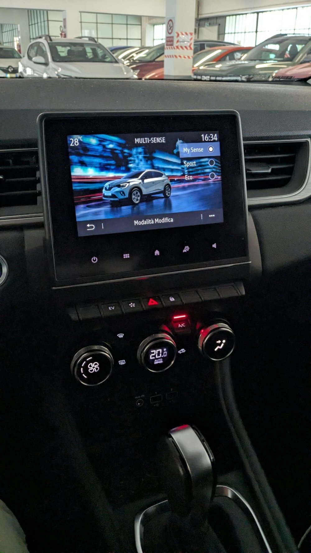 Renault Captur usata a Milano (9)