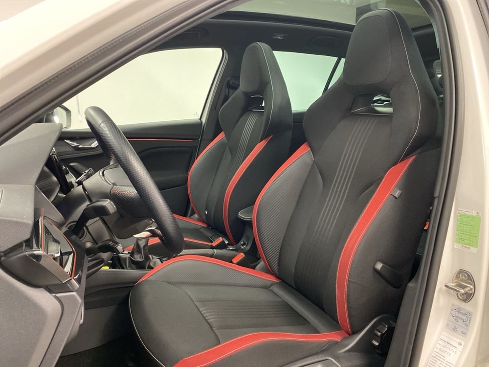 Skoda Kamiq usata a Varese (14)