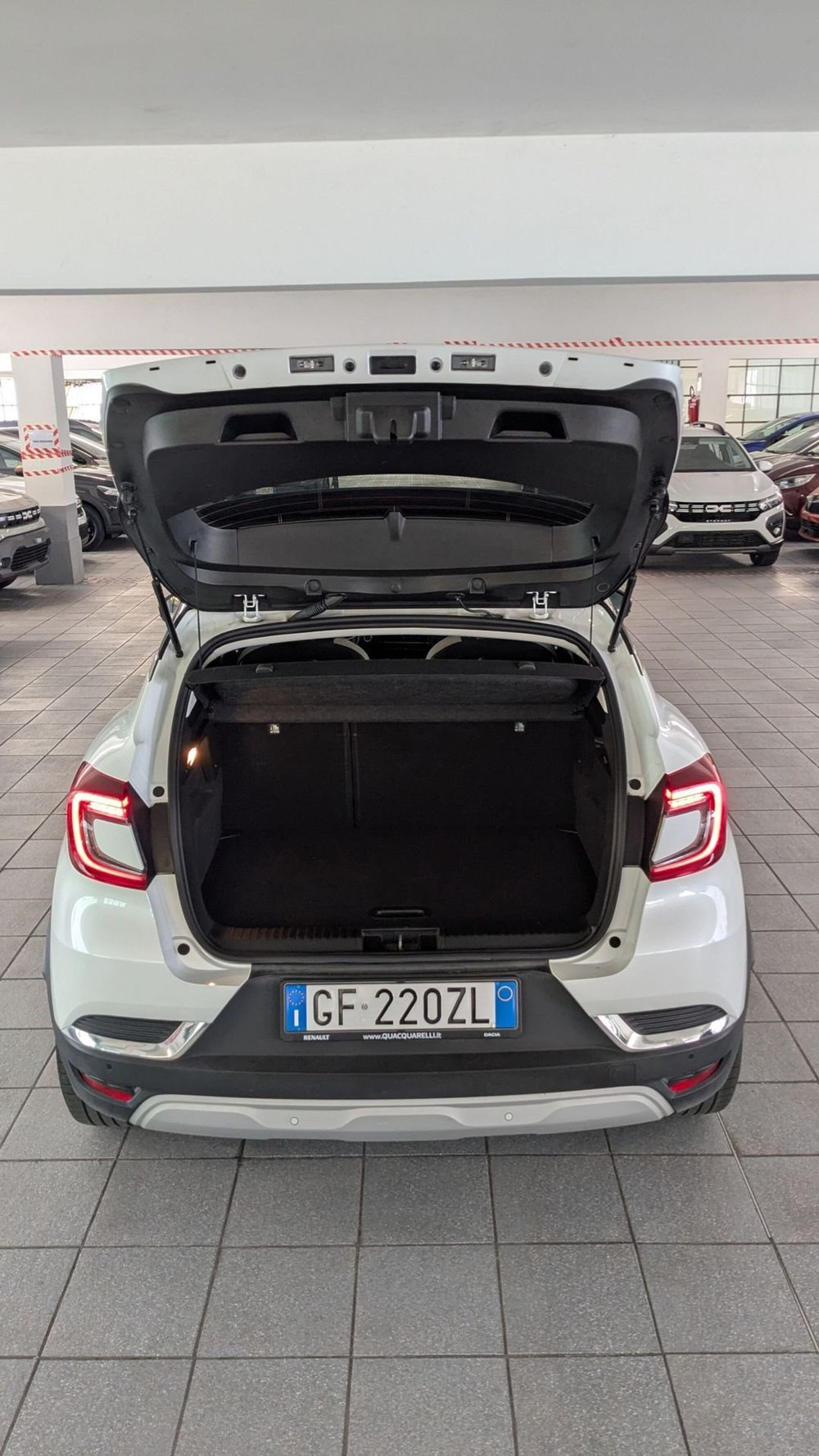 Renault Captur usata a Milano (5)