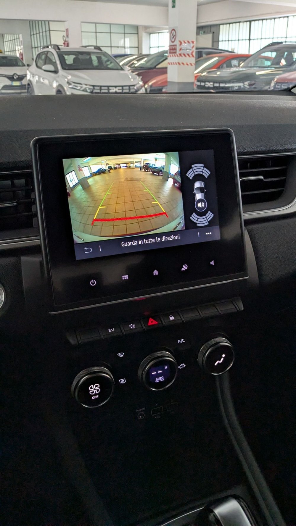 Renault Captur usata a Milano (8)