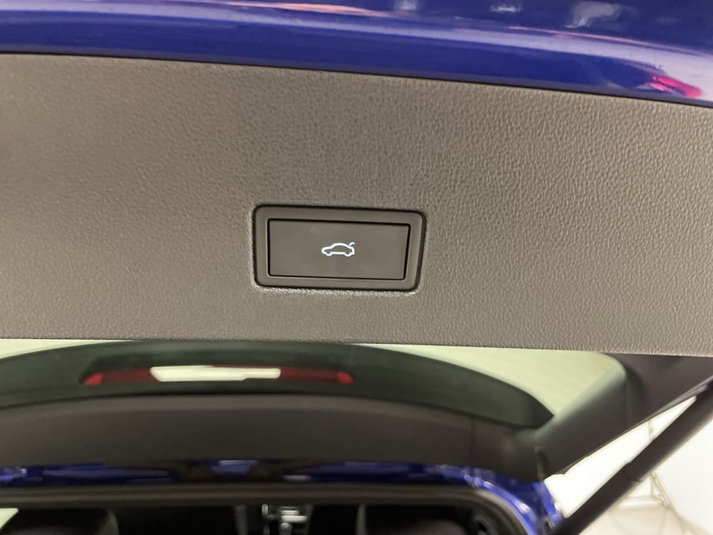 Volkswagen T-Roc usata a Varese (15)