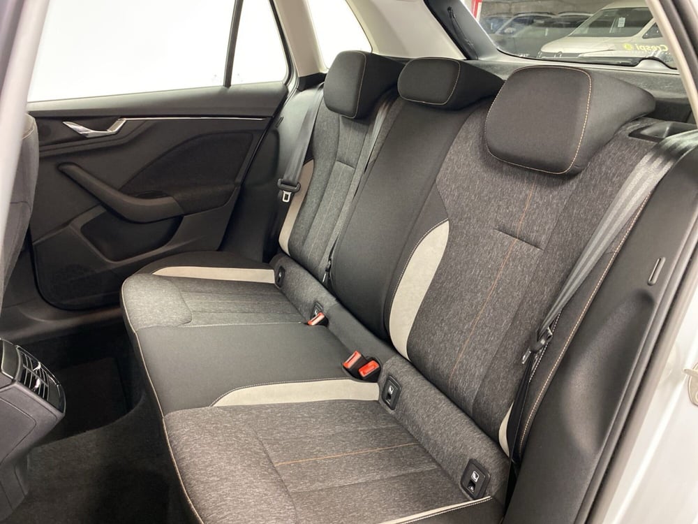 Skoda Kamiq usata a Varese (15)