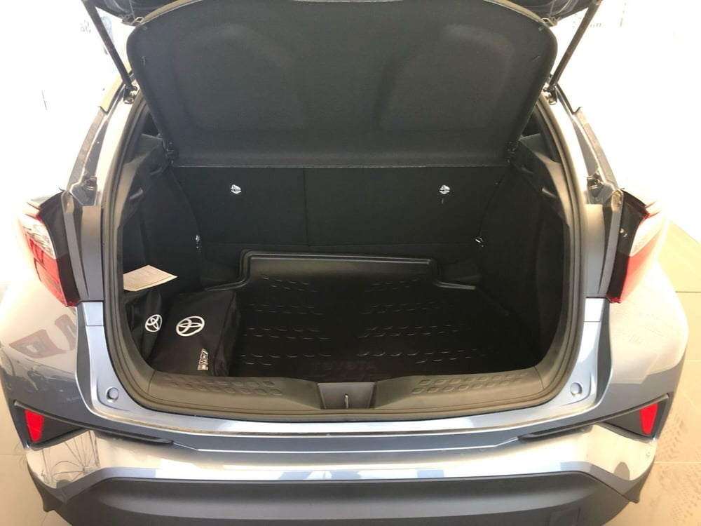 Toyota Toyota C-HR usata a Bergamo (11)