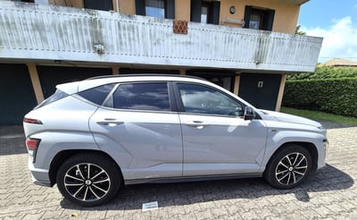 Hyundai Kona HEV 1.6 DCT XTech del 2024 usata a Paolisi