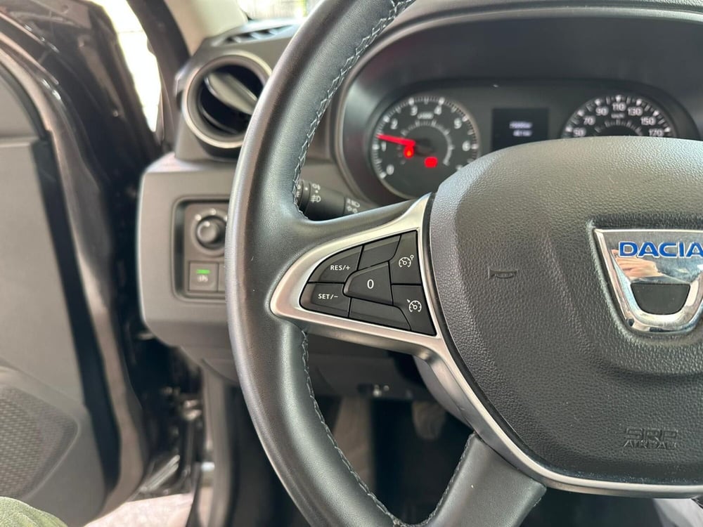 Dacia Duster usata a Brescia (13)