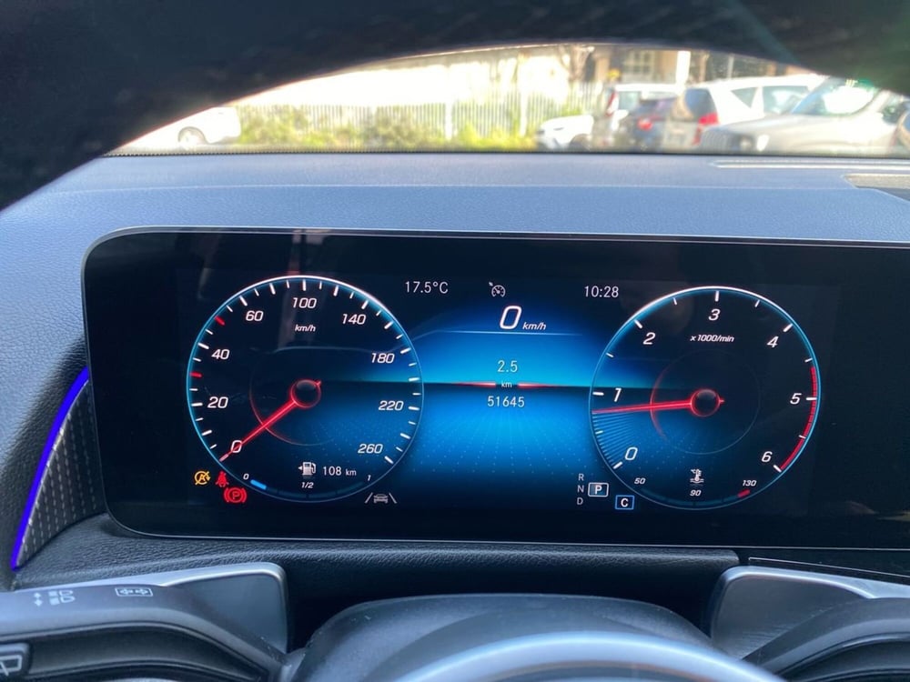 Mercedes-Benz GLB usata a Prato (13)
