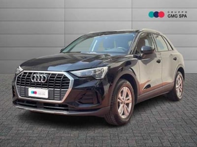 Audi Q3 35 2.0 tdi Business s-tronic del 2021 usata a Vinci