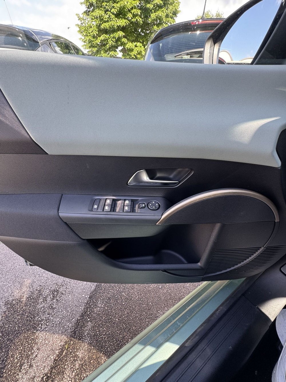 Lancia Ypsilon nuova a Frosinone (16)