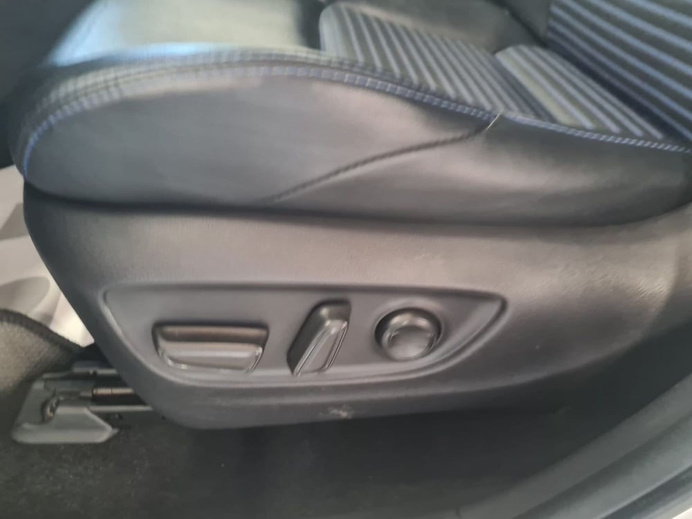Toyota Rav4 usata a Cagliari (8)
