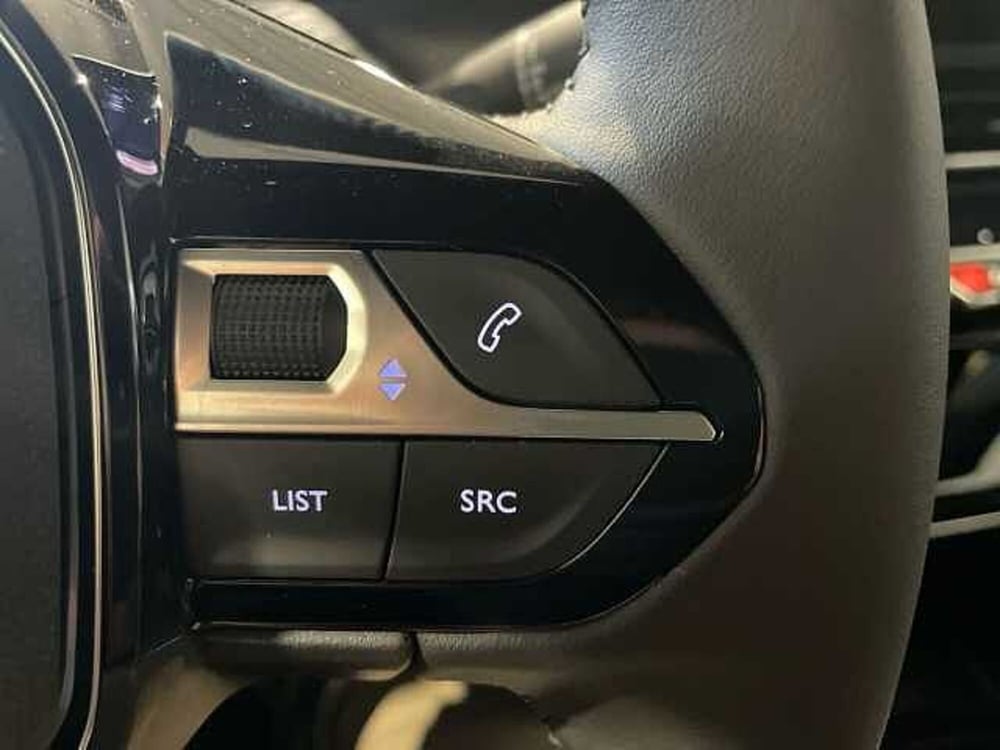 Peugeot 2008 nuova a Salerno (20)