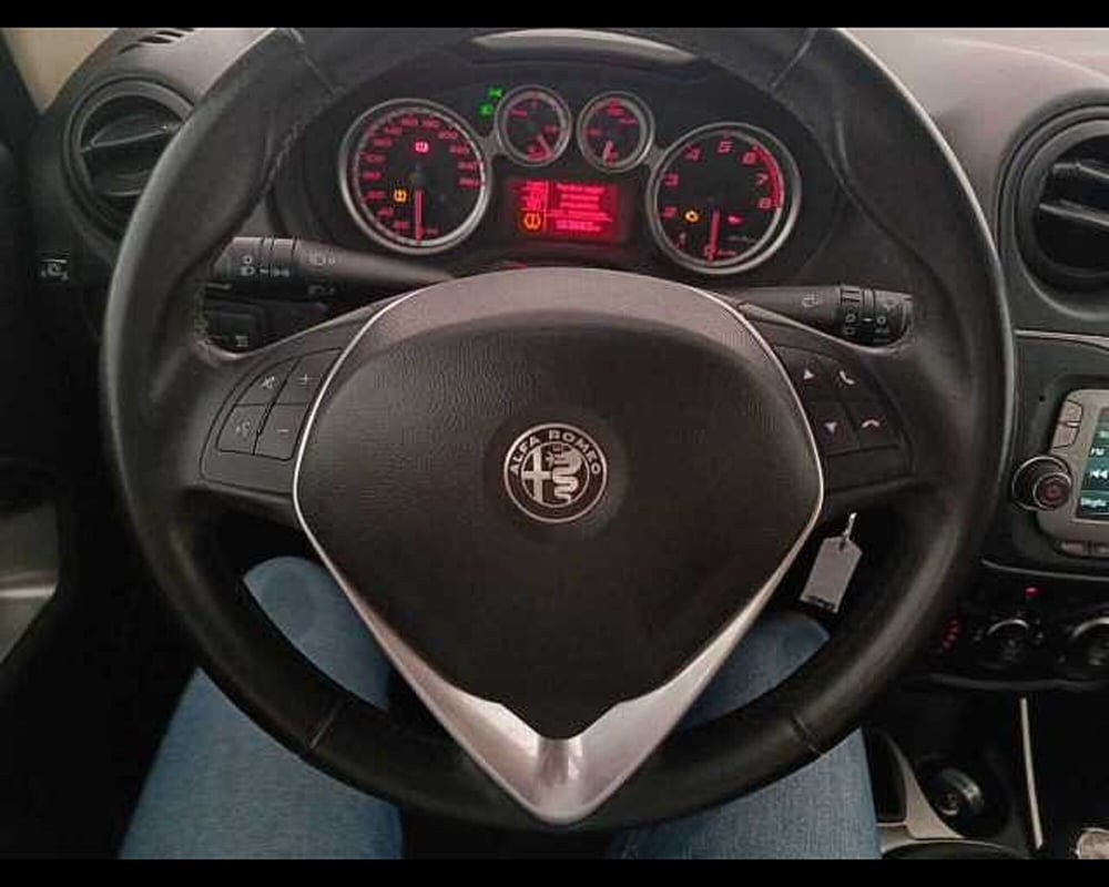 Alfa Romeo MiTo usata a Venezia (9)