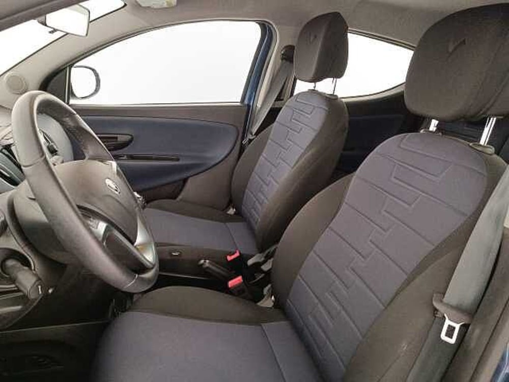 Lancia Ypsilon usata a Venezia (16)