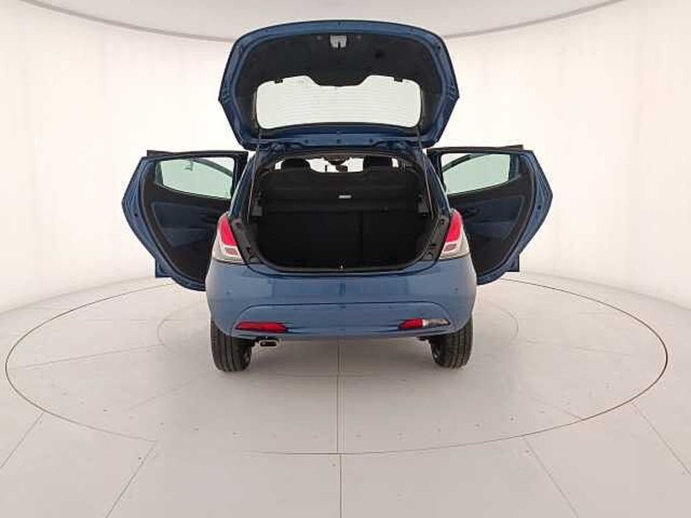 Lancia Ypsilon usata a Venezia (7)