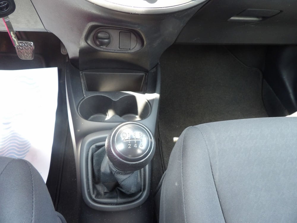 Toyota Yaris usata a Catania (17)
