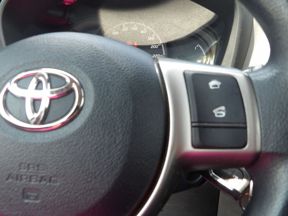 Toyota Yaris usata a Catania (19)