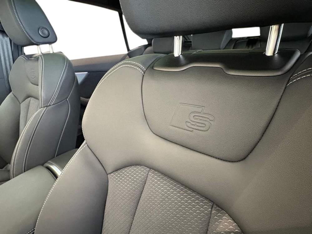 Audi Q8 nuova a Bari (12)