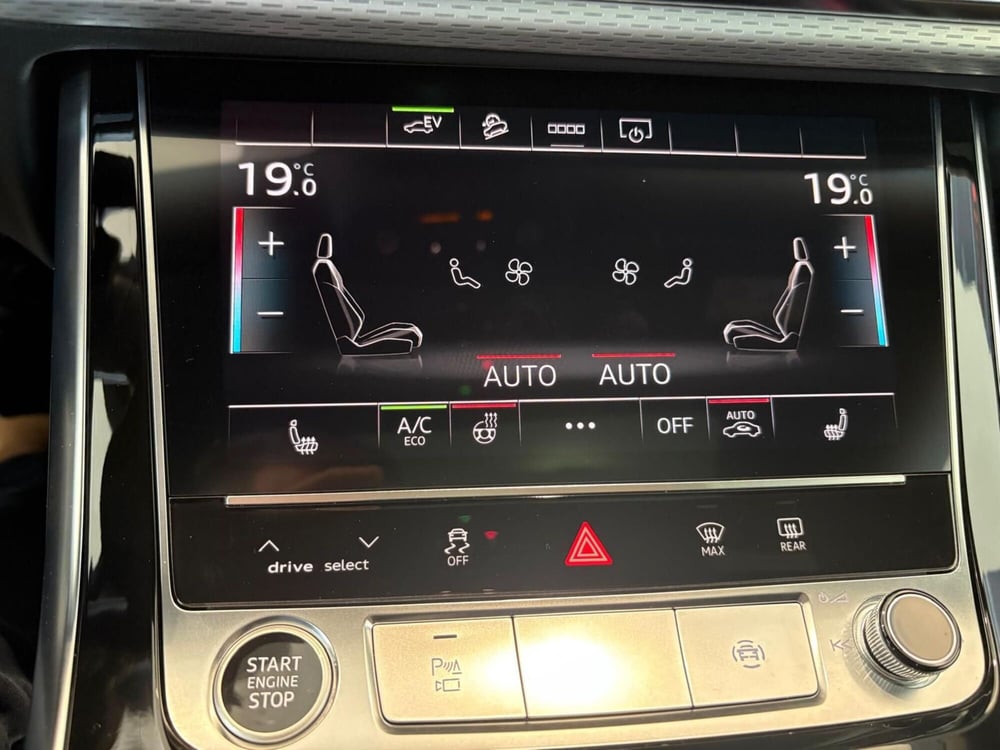 Audi Q8 nuova a Bari (13)