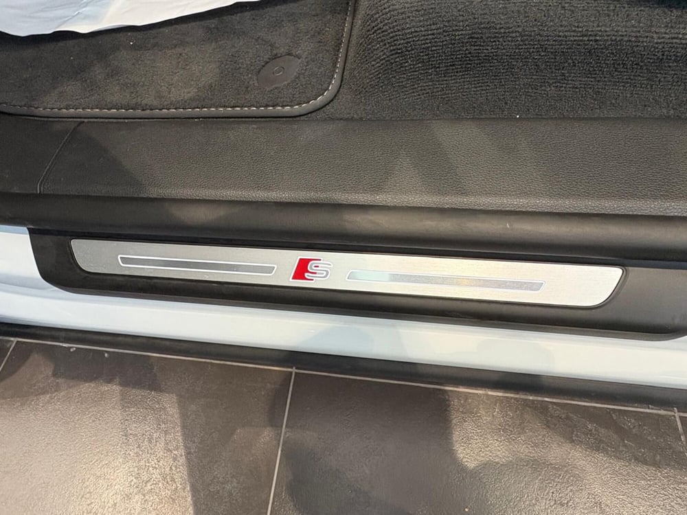 Audi Q8 nuova a Bari (20)