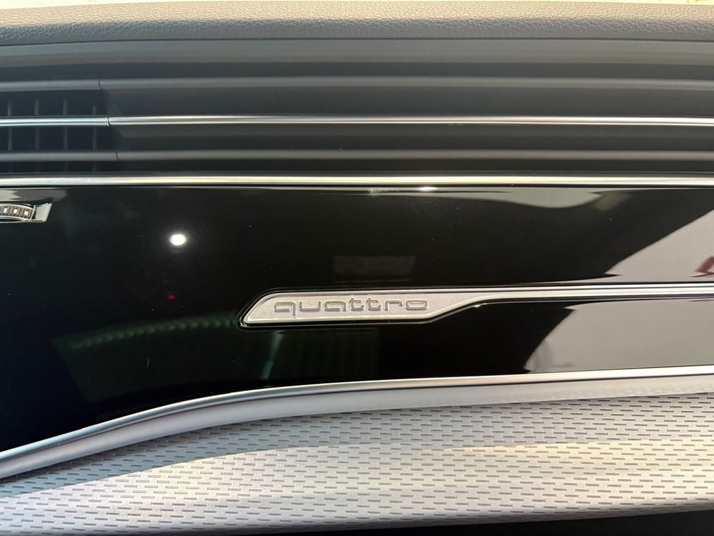 Audi Q8 nuova a Bari (6)