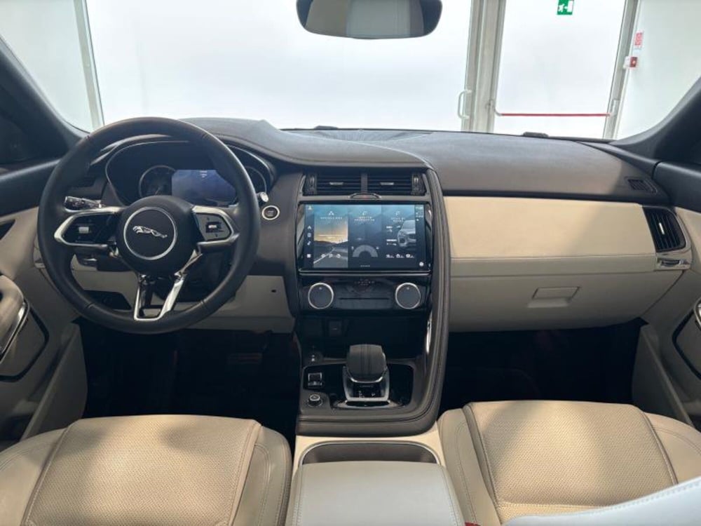 Jaguar E-Pace usata a Venezia (10)