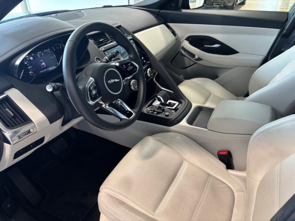 Jaguar E-Pace usata a Venezia (3)