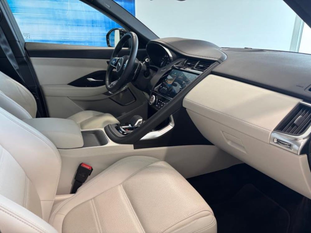 Jaguar E-Pace usata a Venezia (4)