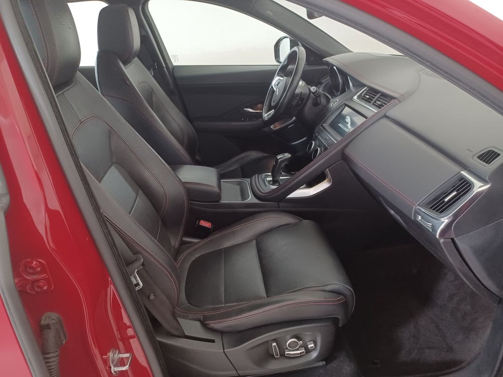 Jaguar F-Pace usata a Torino (3)
