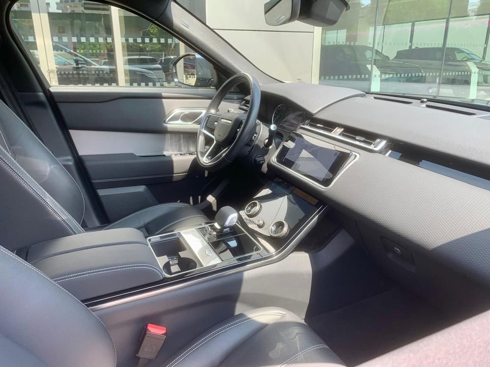 Land Rover Range Rover Velar usata a Bari (3)