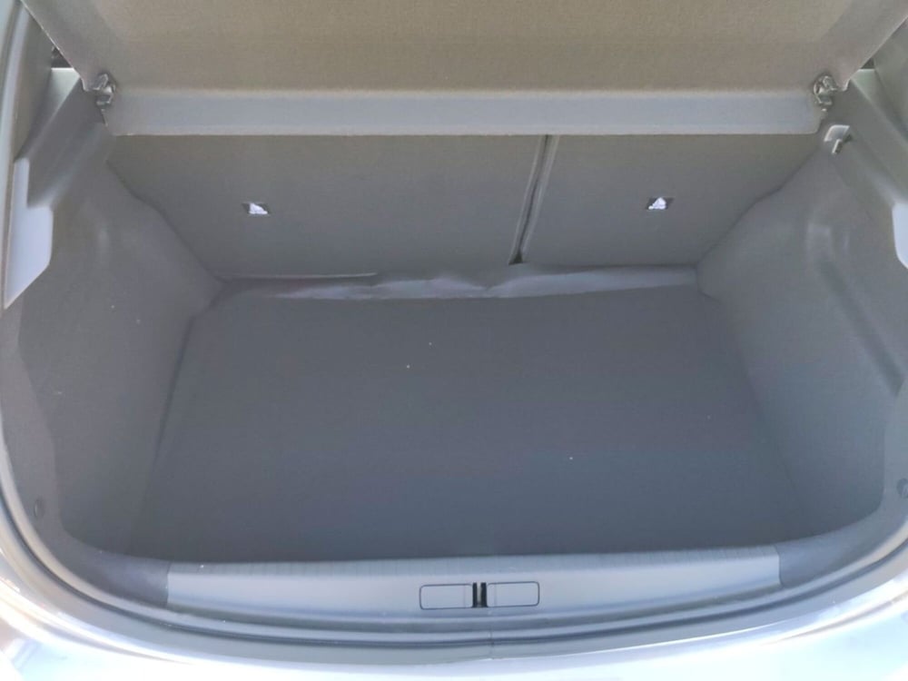 Peugeot 208 nuova a Latina (10)