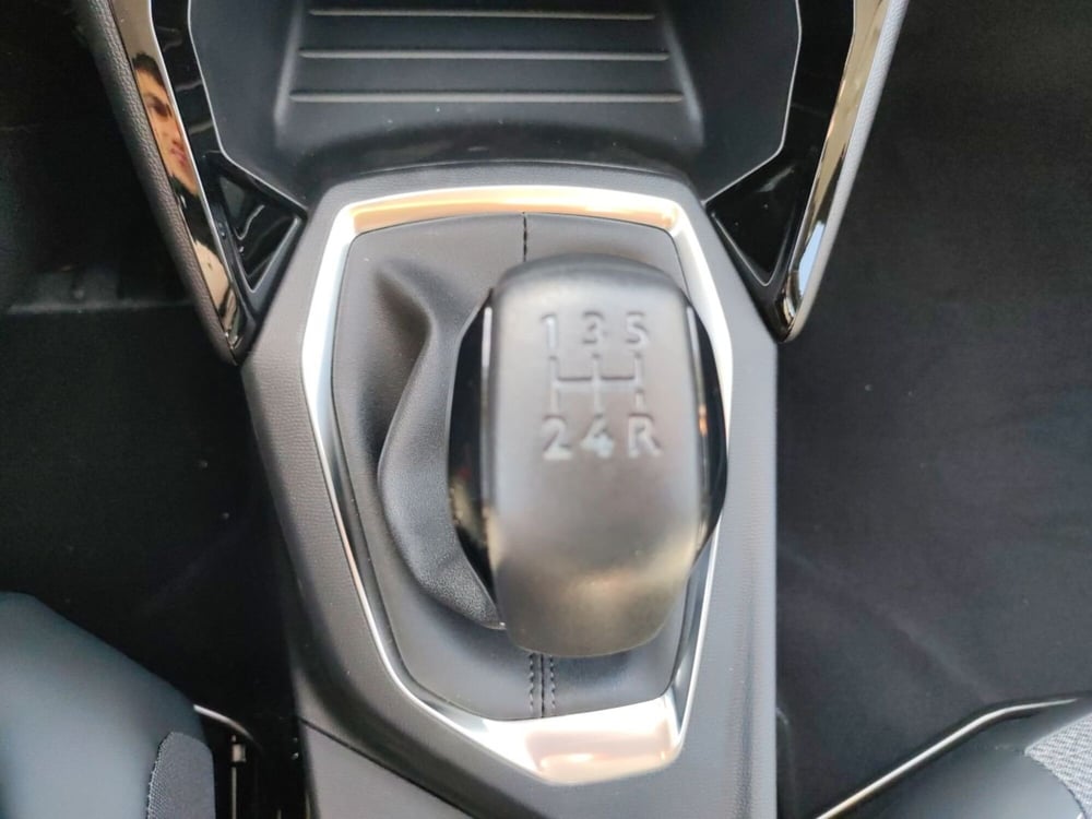 Peugeot 208 nuova a Latina (18)