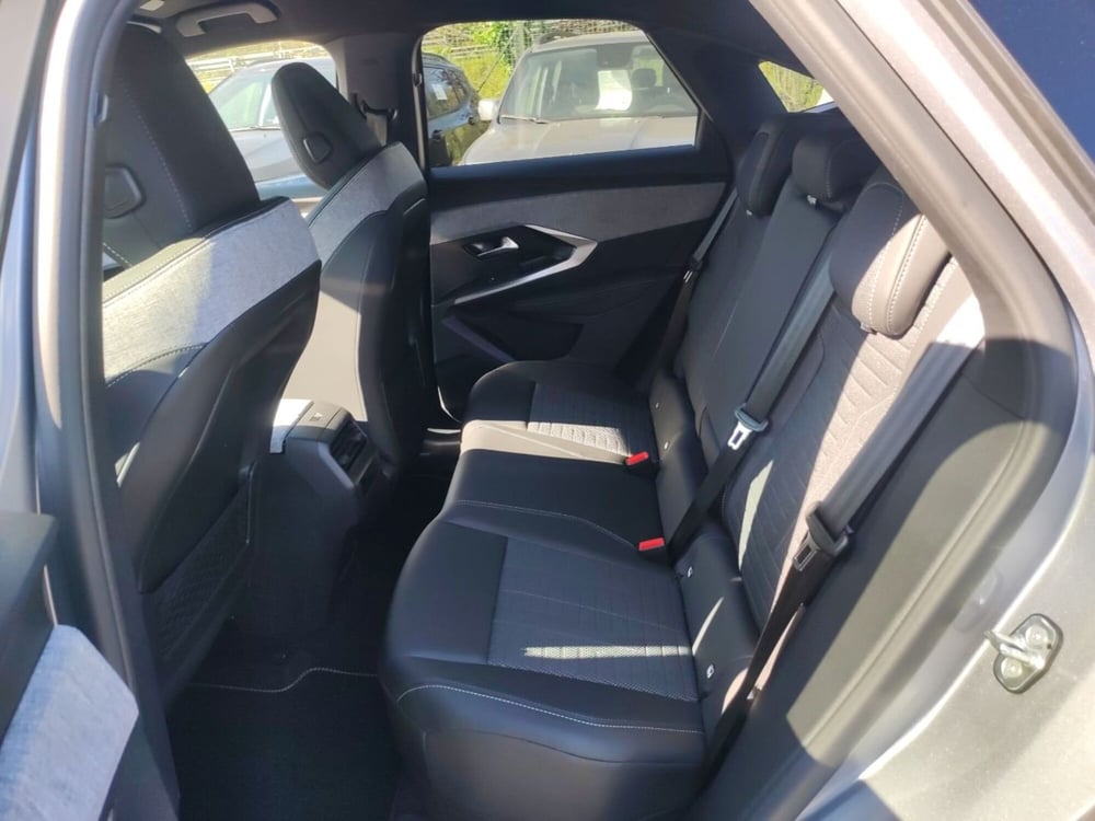 Peugeot 3008 nuova a Latina (10)