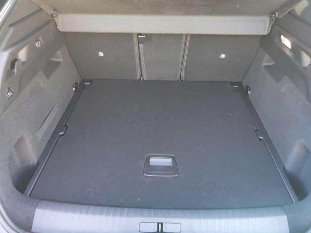 Peugeot 3008 nuova a Latina (8)
