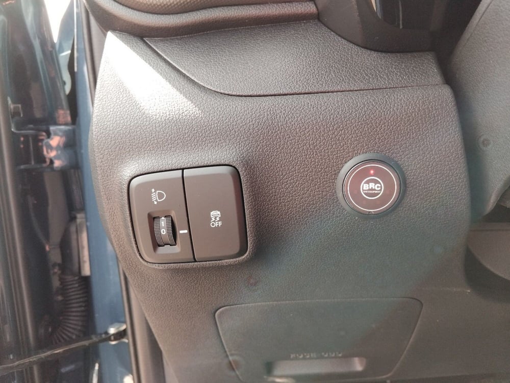 Hyundai i10 nuova a Roma (14)