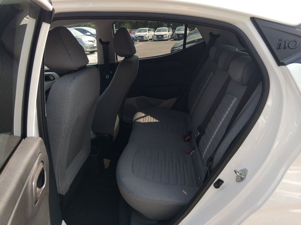 Hyundai i10 nuova a Roma (12)